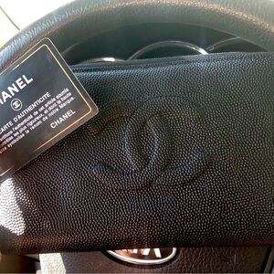 ✨Genuine CHANEL Cavier Pebble Black Wallet